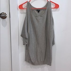 EXPRESS Off-the-shoulder half sleeve top!!